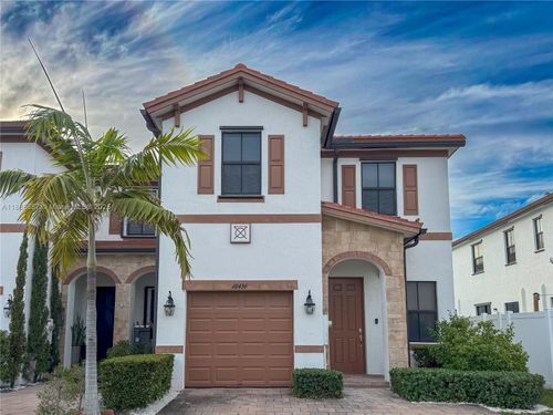 10436-10436 W 34th Ct, Hialeah, FL, 33018-2112 | Card Image