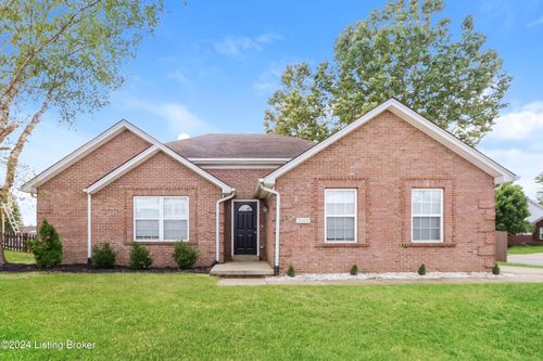 3000 Barlows Brook Rd, Shelbyville, KY, 40065-7321 | Card Image
