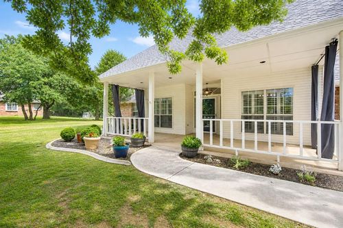 620 Hunt Club Rd, Blanchard, OK, 73010-5063 | Card Image