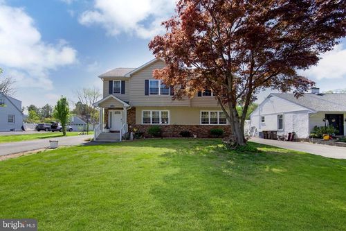 1334 Cornwells Ave, BENSALEM, PA, 19020-3609 | Card Image