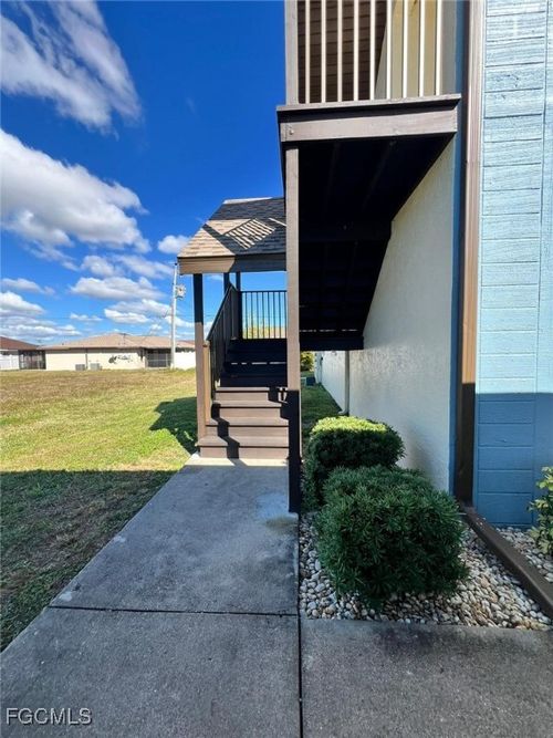 apt-201-3911 Country Club Blvd, CAPE CORAL, FL, 33904-5192 | Card Image