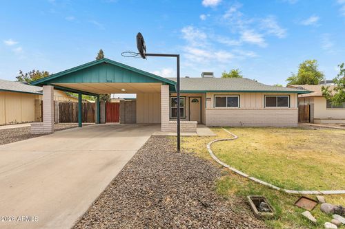 9855 N 56th Dr, Glendale, AZ, 85302-2122 | Card Image