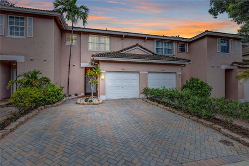 3990-3990 Nw 90th Way, Sunrise, FL, 33351 | Card Image