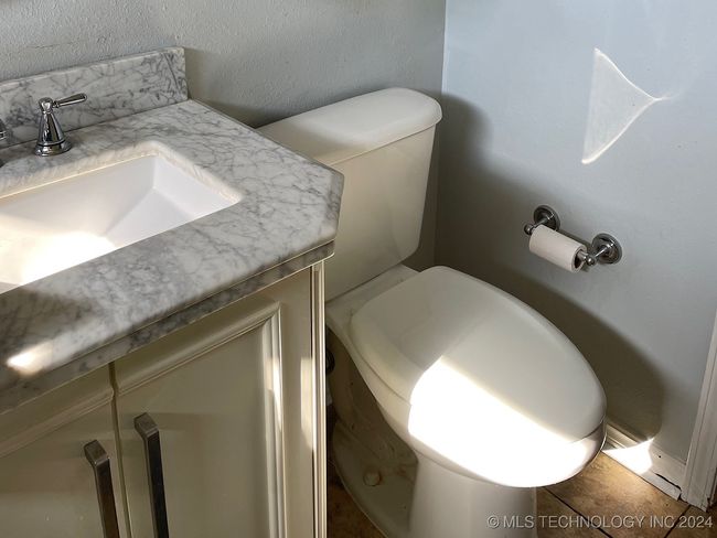 1011 10 Th St, House other with 2 bedrooms, 1 bathrooms and null parking in Cushing OK | Image 25