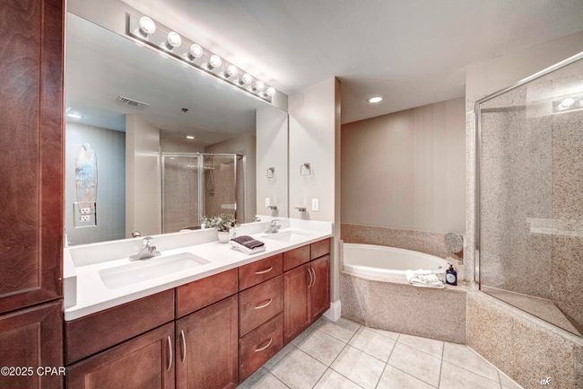 1211 - 9860 S Thomas Dr, Condo with 3 bedrooms, 2 bathrooms and null parking in Panama City Beach FL | Image 19