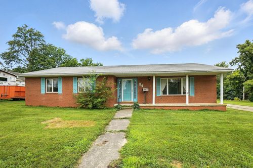 24 W High St, Jeffersonville, OH, 43128-1011 | Card Image