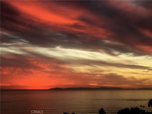 f-21702 Ocean Vista Dr, Laguna Beach, CA, 92651-8158 | Card Image