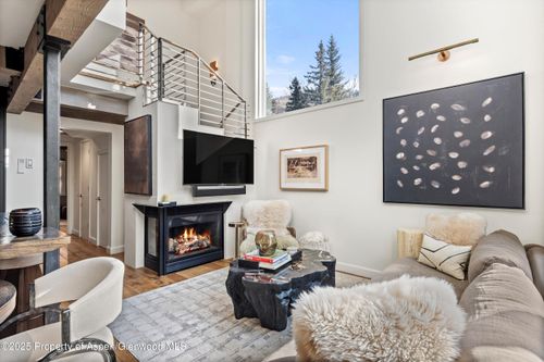 1-1024 E Cooper Ave, Aspen, CO, 81611-2189 | Card Image