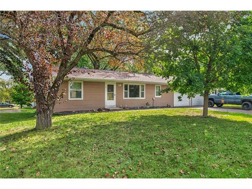 406 N Division St, Roberts, WI, 54023-9717 | Card Image