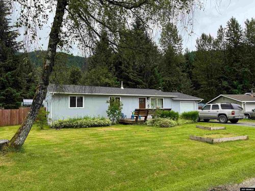 8824-8824 Gail Ave, Juneau, AK, 99801-9008 | Card Image