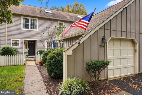 246 Tulip Tree Ct, BLUE BELL, PA, 19422-2822 | Card Image