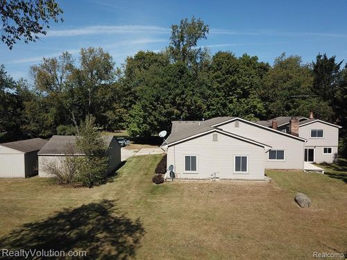 14750 Reid Rd, Bruce Twp, MI, 48065-2112 | Card Image