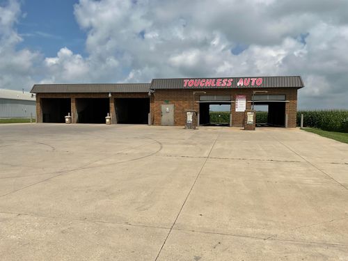 8575 E Us Highway 33, Churubusco, IN, 46723-9311 | Card Image