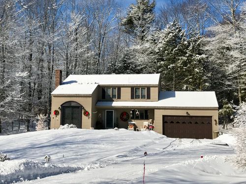 6 Poland Road, Freeport, ME, 04032 | Card Image