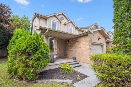 487 Flannery Drive, Centre Wellington, ON, N1M2P2 | Card Image