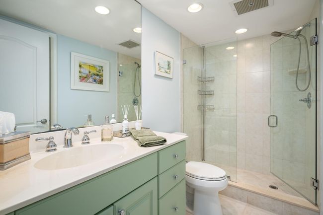 APT-2C - 3000 N Highway A1a, Condo with 3 bedrooms, 3 bathrooms and null parking in Hutchinson Island FL | Image 19