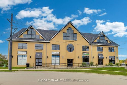 201-4 Checkley St, Barrie, ON, L4N1W1 | Card Image