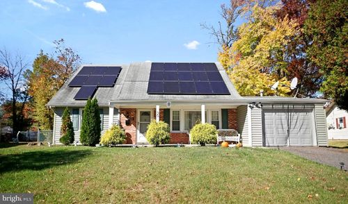 30 Newport Ln, WILLINGBORO, NJ, 08046-1317 | Card Image