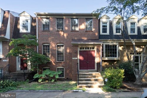 4914 Carriagepark Rd, FAIRFAX, VA, 22032-2369 | Card Image