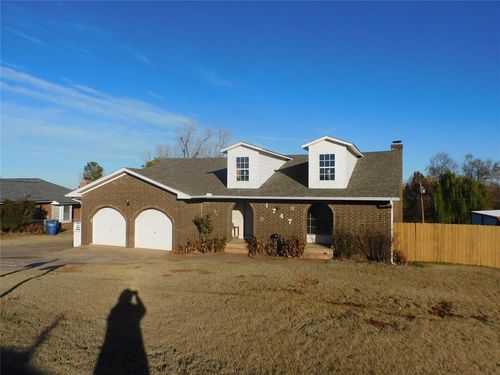 1747 E Ridgeview Terrace, Mustang, OK, 73064 | Card Image