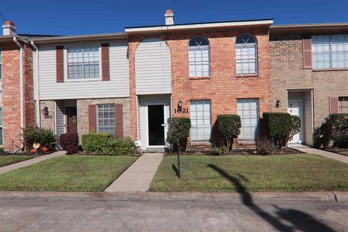 1021 Park Meadow Dr, Beaumont, TX, 77706-3978 | Card Image