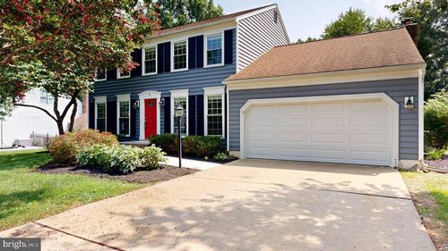 13 Crisswell Ct, STERLING, VA, 20165-5671 | Card Image