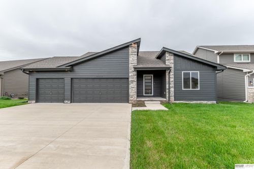 8954 S 21st St, Bellevue, NE, 68147-2567 | Card Image