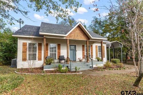 100 Gregg St, Mount Vernon, TX, 75457-2826 | Card Image