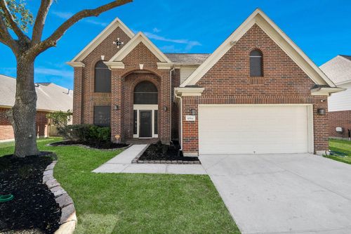 10514 Ravens Way, Baytown, TX, 77523-0865 | Card Image