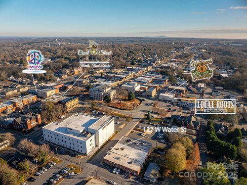 127 W Water St, Lincolnton, NC, 28092-2623 | Card Image