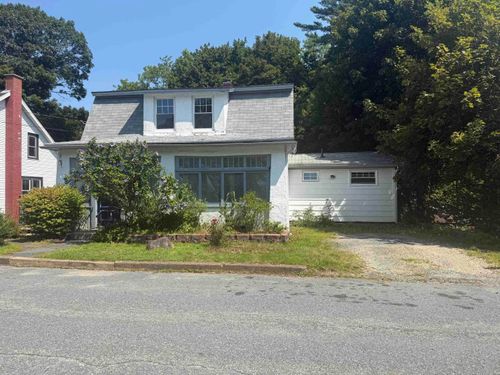 45 Scotia Street, House with 4 bedrooms, 2 bathrooms and 2 parking in Bridgewater NS | Card Image