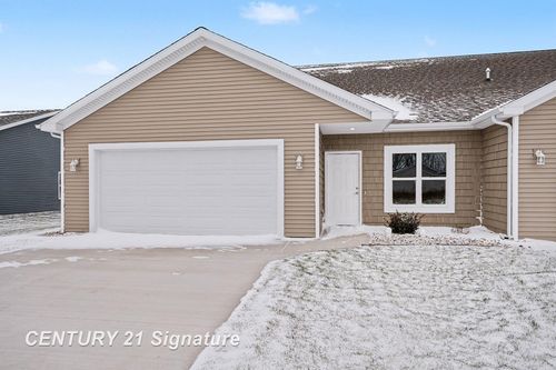 8440 S Valley Spring Lane, Tittabawassee Township, MI, 48623 | Card Image