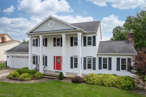 445 Blossom Cir, Tallmadge, OH, 44278-2975 | Card Image