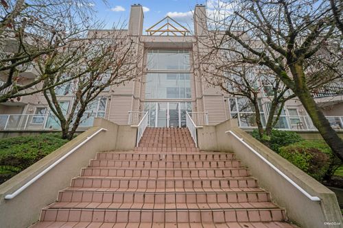 301-7700 Gilbert Rd, Richmond, BC, V7C3W2 | Card Image