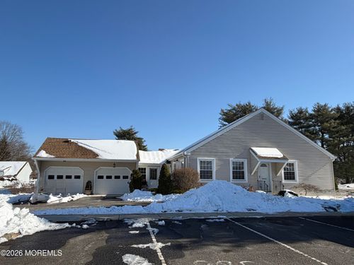 a-30 Plaza De Las Flores, Freehold, NJ, 07728-5232 | Card Image