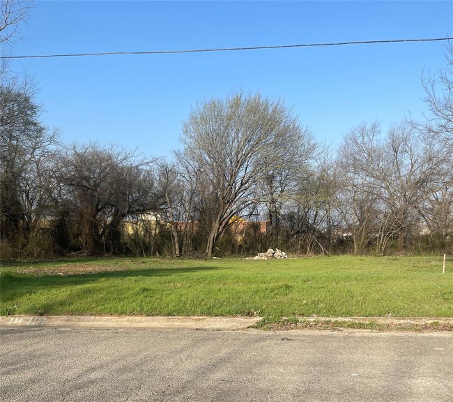 1103 Field St, Home with 0 bedrooms, 0 bathrooms and null parking in Gainesville TX | Image 4