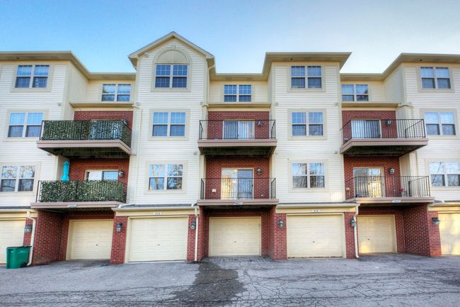 Garage under unit | Image 26