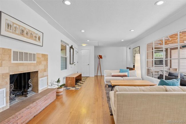 3198 W Amherst Ave, House other with 3 bedrooms, 2 bathrooms and 1 parking in Denver CO | Image 4