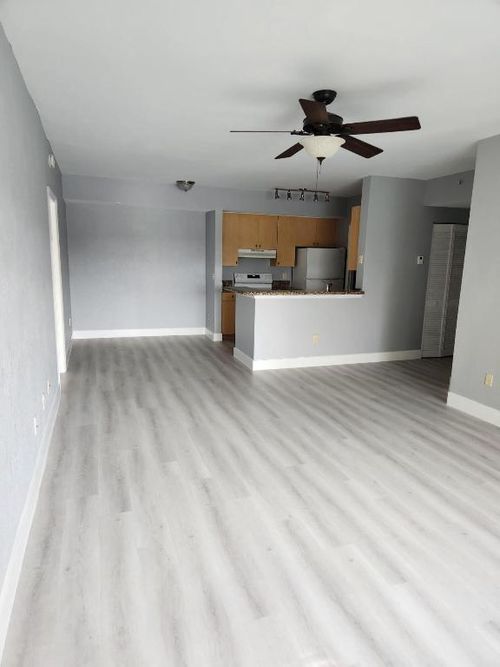 6203-5064 Lantana Rd, Lake Worth, FL, 33463-6871 | Card Image