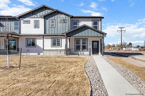 1136 S 9th St, Laramie, WY, 82070 | Card Image