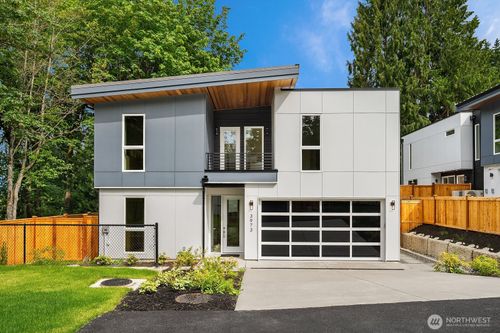 3973 162nd Pl Se, Bellevue, WA, 98006 | Card Image
