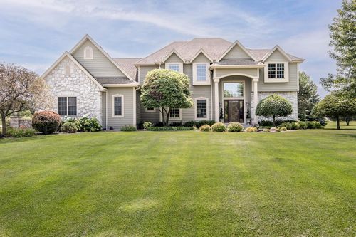 N16W29803 Brookstone Circle, DELAFIELD, WI, 53072 | Card Image