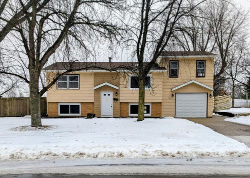 1801 Linn Dr, Owatonna, MN, 55060-4208 | Card Image