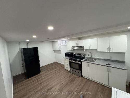 19 Poplar Cres, London, ON, N6E2N3 | Card Image