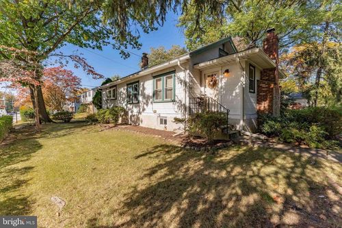 864 North Ave, SPRINGFIELD, PA, 19064-3720 | Card Image