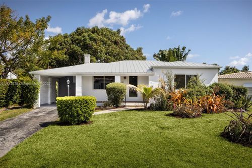 385 Ne 117th St, Miami, FL, 33161-6116 | Card Image