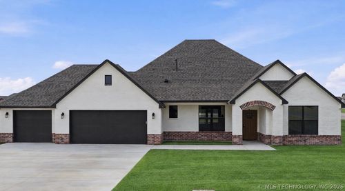 14256 N 71st East Ave, Collinsville, OK, 74021-5782 | Card Image