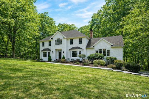 2 Eden Hill Rd, Newtown, CT, 06470-2447 | Card Image