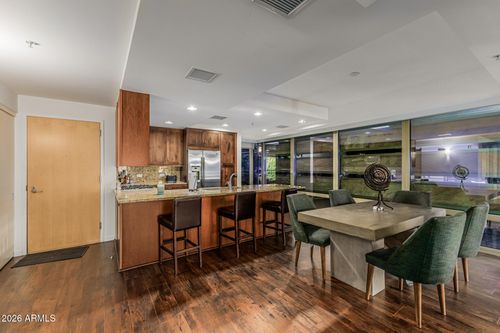 4001-7151 E Rancho Vista Dr, Scottsdale, AZ, 85251-1493 | Card Image