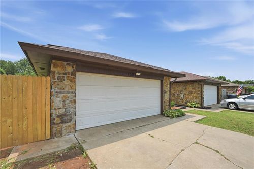 10124-26-10124 Birkenhead Court, Yukon, OK, 73099 | Card Image